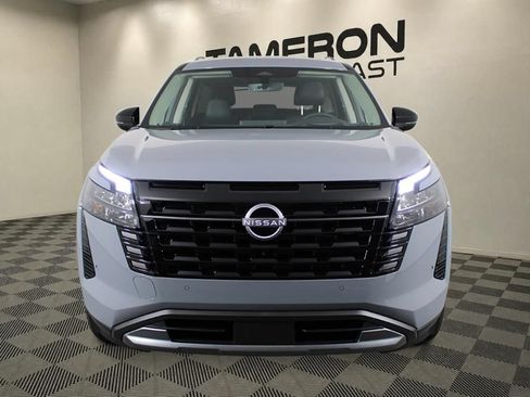 New 2026 Nissan Pathfinder Platinum FWD image 8