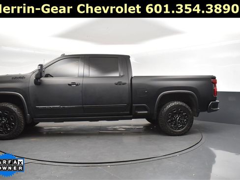 Used 2024 Chevrolet Silverado 2500 High Country w/ High Country Premium Package image 4