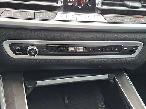 Used 2022 BMW X5 xDrive40i w/ Premium Package AWD/4WD image 26
