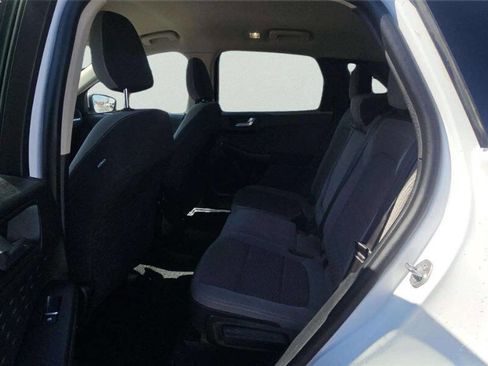 Used 2020 Ford Escape SE image 7