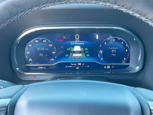 Used 2024 Chevrolet Tahoe LT w/ LT Signature Package image 12