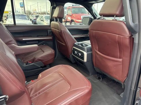 Used 2023 Ford Expedition Max Limited image 14