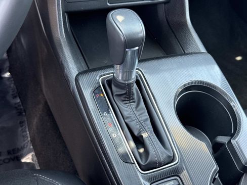 Used 2025 Honda Civic Sport image 16