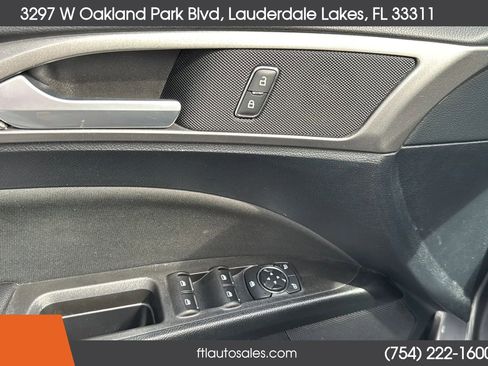 Used 2020 Ford Fusion SE image 20