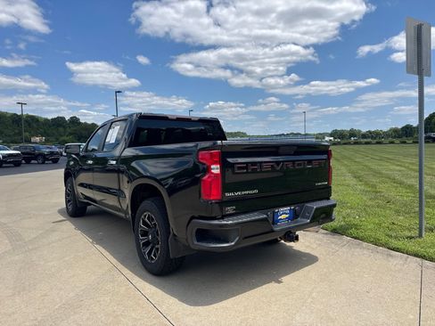 Used 2019 Chevrolet Silverado 1500 Custom w/ Custom Value Package AWD/4WD image 7