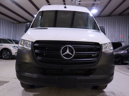 Used 2021 Mercedes-Benz Sprinter 2500 w/ Driver Convenience Package image 8