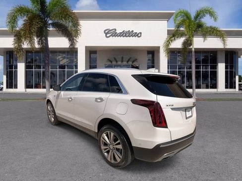 Certified 2024 Cadillac XT5 Premium Luxury w/ Technology Package FWD image 11