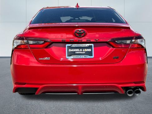 Used 2023 Toyota Camry SE FWD image 4