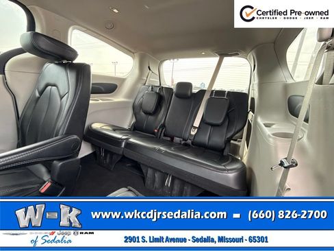 Certified 2023 Chrysler Pacifica Touring-L FWD image 25