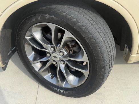 Used 2019 Dodge Durango GT AWD/4WD image 2