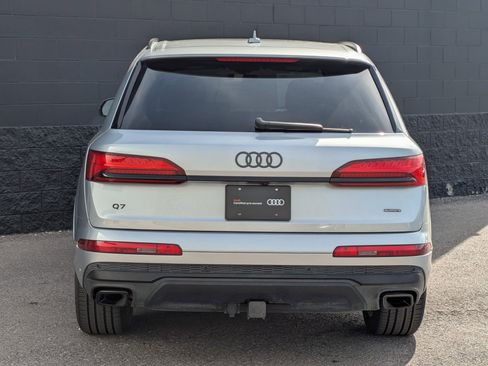 Certified 2025 Audi Q7 2.0T Premium w/ Convenience Plus Package AWD/4WD image 7