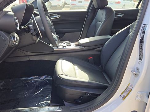 New 2025 Alfa Romeo Giulia AWD image 21