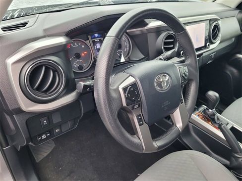 Used 2020 Toyota Tacoma SR5 image 23