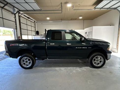 Used 2011 RAM 1500 Classic SLT w/ Remote Start & Security Group AWD/4WD image 2