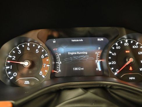 Used 2024 Jeep Compass Limited image 16