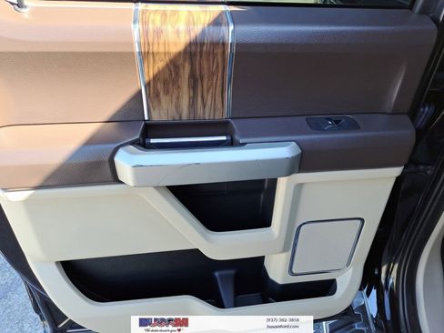 Used 2019 Ford F150 Lariat image 10