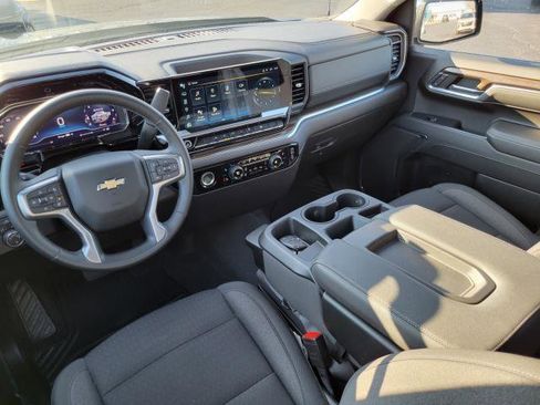 Used 2024 Chevrolet Silverado 1500 LT image 22