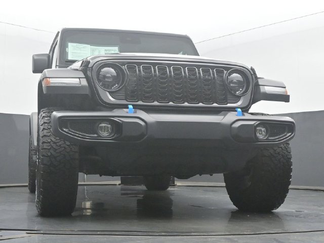 Used 2024 Jeep Wrangler Unlimited AWD/4WD image 51