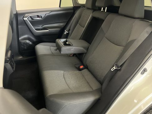 Used 2023 Toyota RAV4 XLE w/ Convenience Package FWD image 24