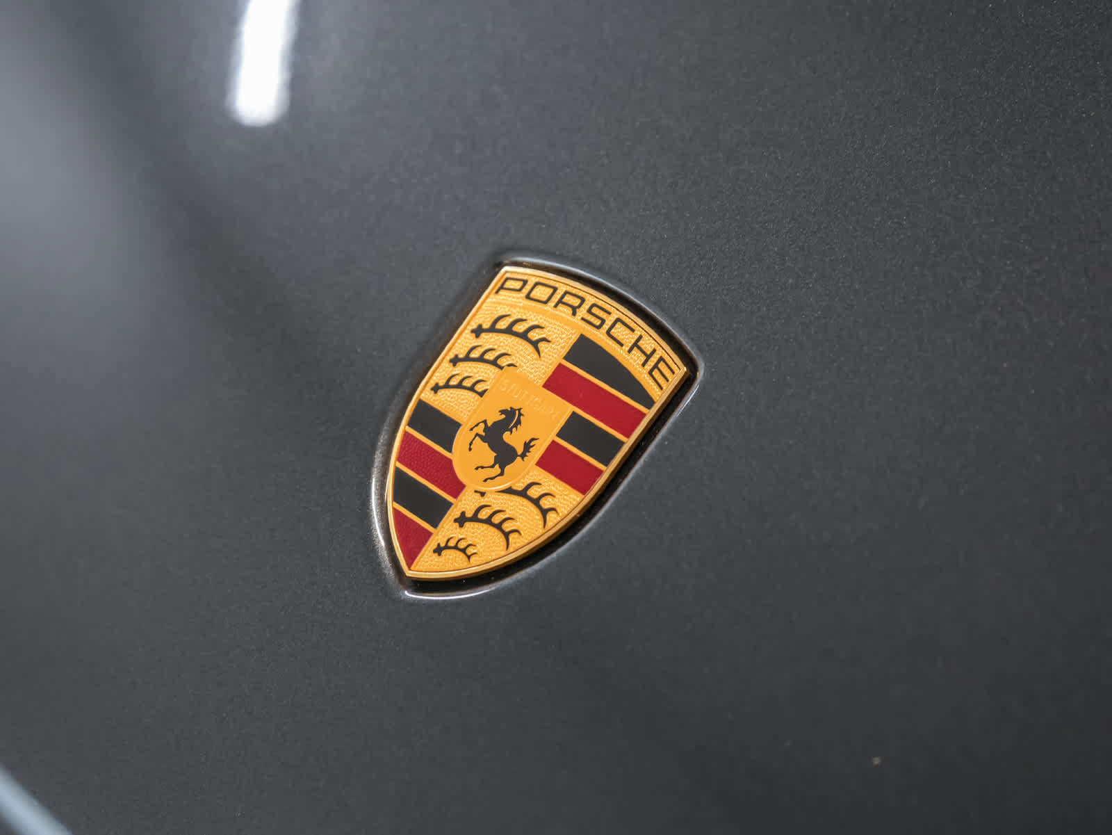 Certified 2024 Porsche Macan AWD/4WD image 17