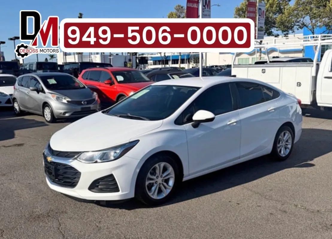 Used 2019 Chevrolet Cruze LS w/ LS Convenience Package FWD image 1