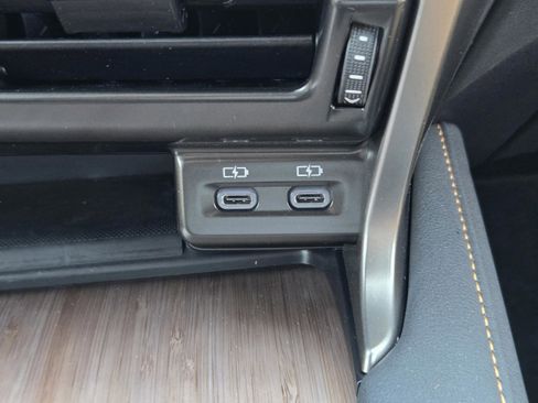 Used 2025 Lexus RX 350 Premium w/ Accessory Package (Z1) FWD image 17