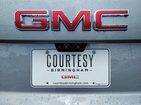 Used 2026 GMC Yukon AT4 w/ AT4 Premium Package AWD/4WD image 33
