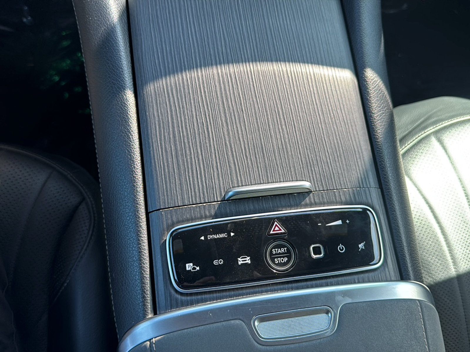 Used 2023 Mercedes-Benz EQS 580 4MATIC SUV image 16