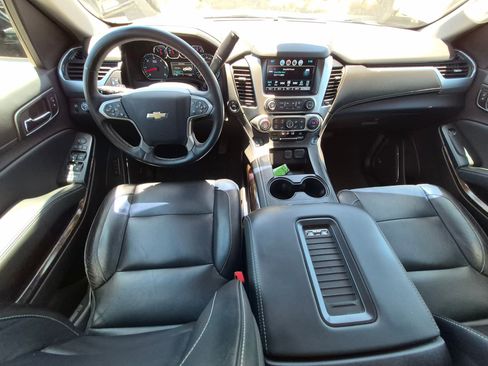 Used 2017 Chevrolet Suburban LT w/ Luxury Package AWD/4WD image 23