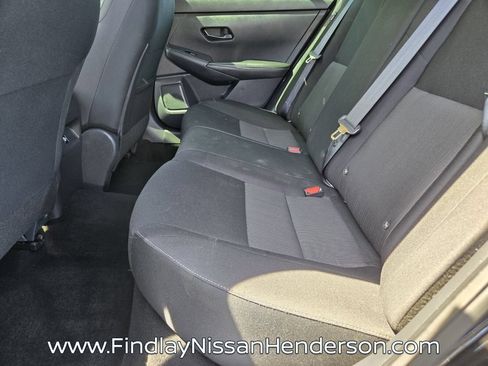 Used 2024 Nissan Sentra SV FWD image 11