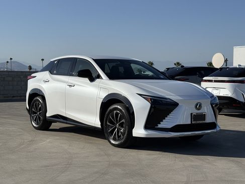New 2026 Lexus RZ 350e 2WD image 2
