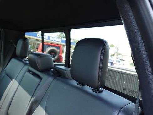 Used 2024 Ford F150 Lariat AWD/4WD image 26