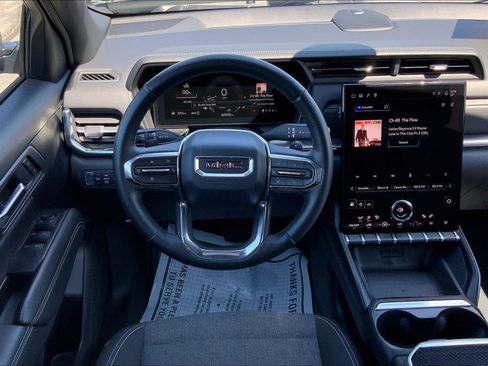 Used 2025 GMC Terrain Elevation AWD/4WD image 5