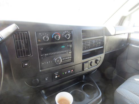 Used 2019 Chevrolet Express 2500 2500 Cargo w/ Driver Convenience Package image 32