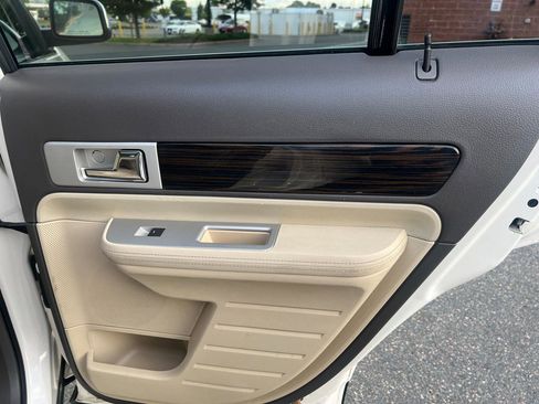 Used 2008 Lincoln MKX AWD image 12