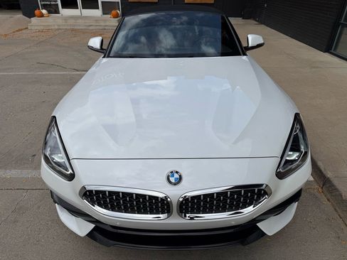 Used 2019 BMW Z4 sDrive30i w/ Convenience Package image 9