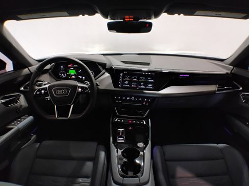 Used 2022 Audi e-tron GT Prestige w/ Prestige Package image 35