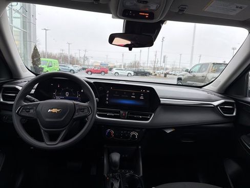 Used 2025 Chevrolet TrailBlazer LT image 10