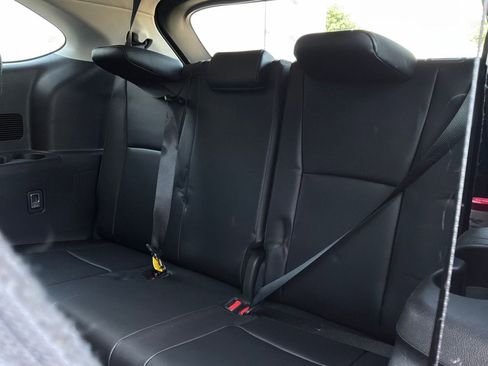 Used 2025 Toyota Highlander Limited AWD/4WD image 11