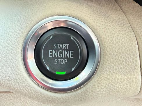 Used 2021 Buick Envision Essence w/ Technology Package I FWD image 27