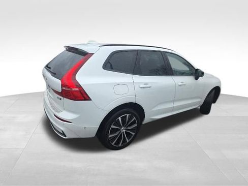 Used 2024 Volvo XC60 B5 Plus w/ Protection Package Premier AWD/4WD image 4