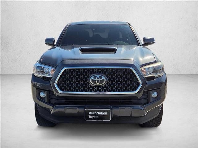 Used 2019 Toyota Tacoma TRD Sport w/ Technology Package AWD/4WD image 2