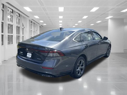 Used 2024 Honda Accord EX-L image 5