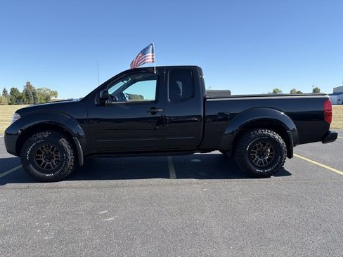 Used 2020 Nissan Frontier S image 36