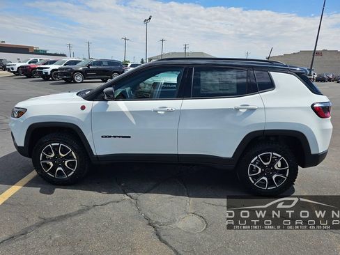 New 2026 Jeep Compass Trailhawk AWD/4WD image 6