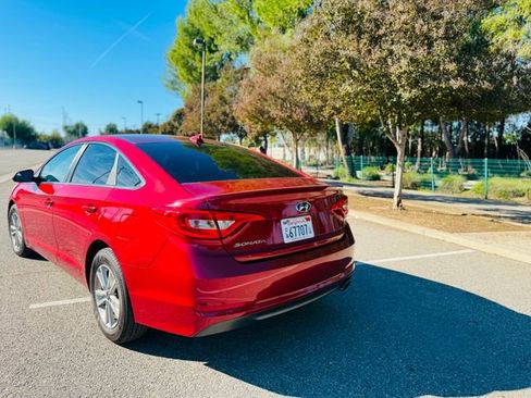 Used 2015 Hyundai Sonata SE w/ Option Group 09 image 7