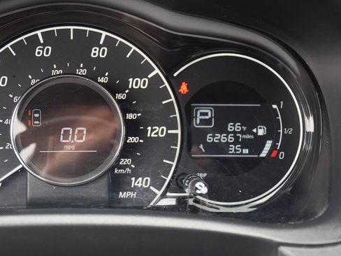 Used 2015 Nissan Versa Note SV FWD image 18