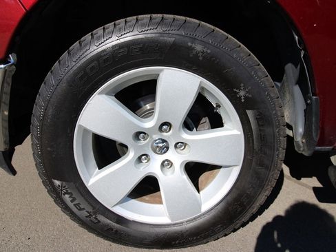 Used 2017 RAM 1500 Big Horn image 34