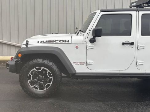 Used 2016 Jeep Wrangler Unlimited Rubicon image 15