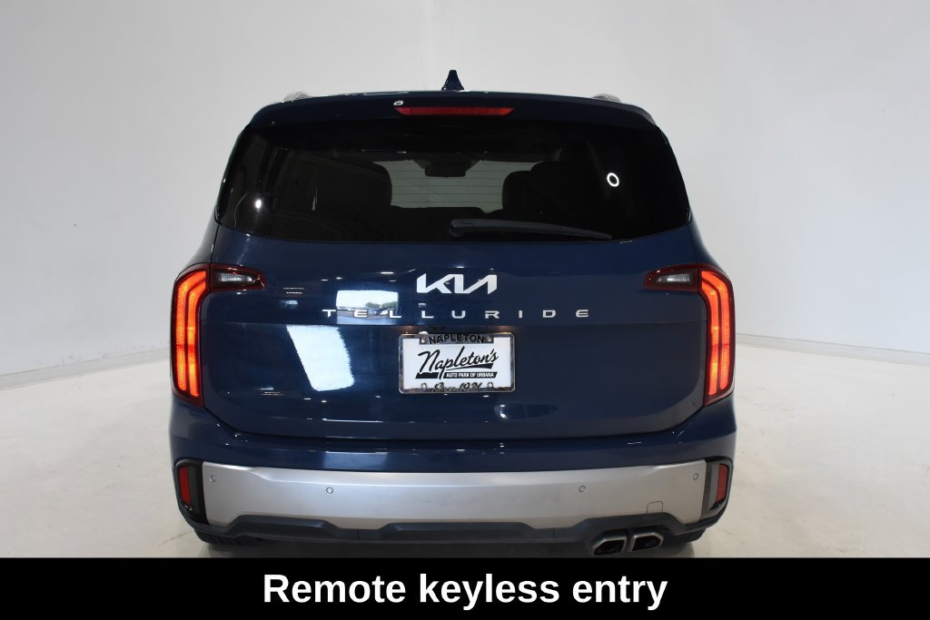 Used 2025 Kia Telluride S FWD image 6